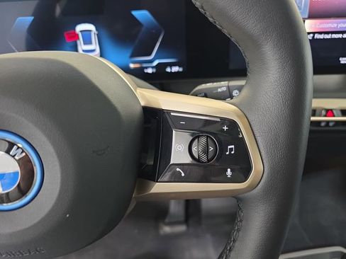 Used 2023 BMW iX xDrive50 w/ Convenience Package image 15