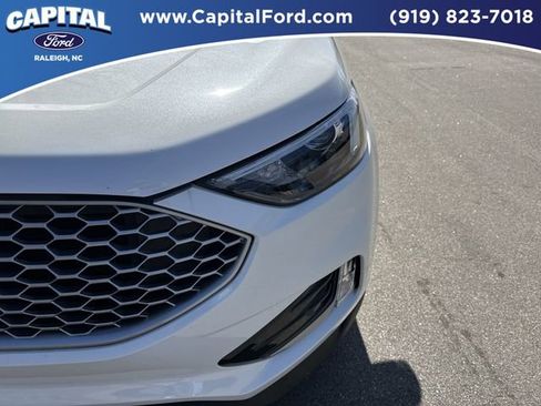 Certified 2023 Ford Edge SEL w/ Convenience Package image 11