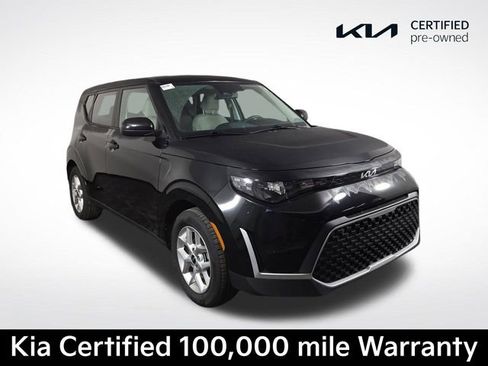 Certified 2025 Kia Soul LX w/ LX Technology Package FWD image 4