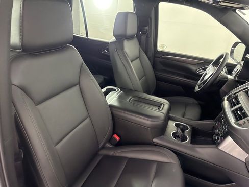 Certified 2024 Chevrolet Tahoe Z71 w/ Luxury Package image 14