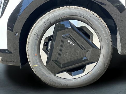 New 2026 Kia EV9 Land AWD/4WD image 26