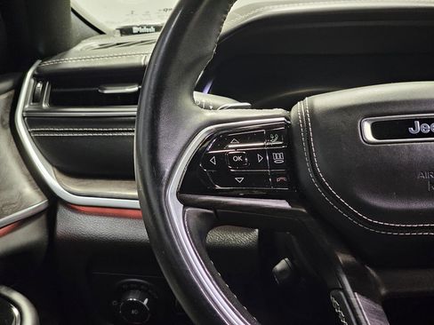 Used 2021 Jeep Grand Cherokee L Overland image 23