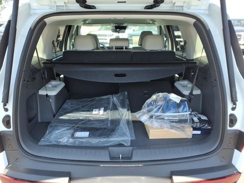 Certified 2026 Hyundai Santa Fe SEL FWD image 16