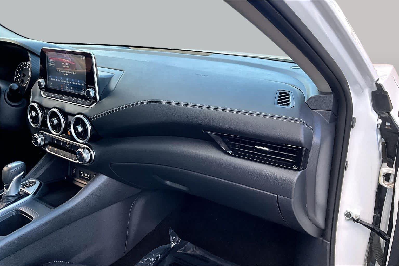Used 2025 Nissan Sentra SV FWD image 18