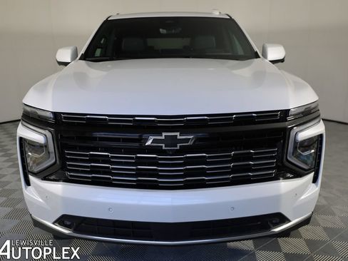 Used 2025 Chevrolet Tahoe High Country AWD/4WD image 2