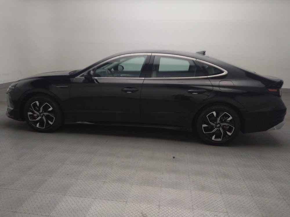 Used 2025 Hyundai Sonata SEL FWD image 3