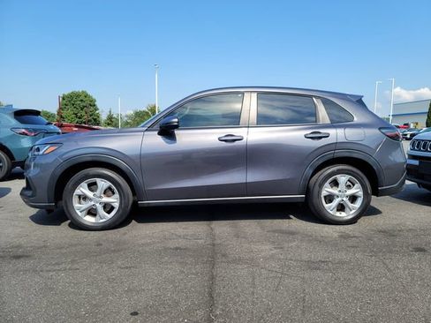 Used 2024 Honda HR-V LX image 2