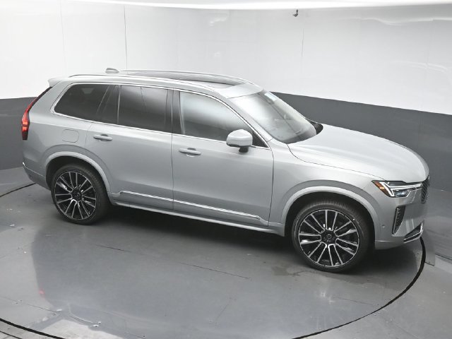 Used 2026 Volvo XC90 B6 Plus w/ Protection Package Premier AWD/4WD image 42