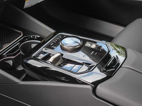 New 2026 BMW 530i w/ M Sport Package RWD image 19