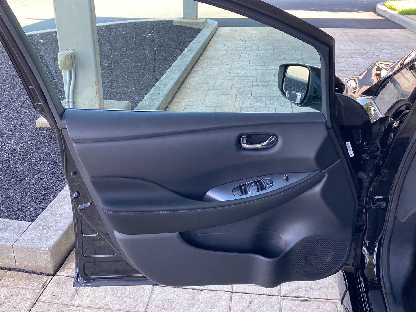 Certified 2023 Nissan Leaf S FWD image 18
