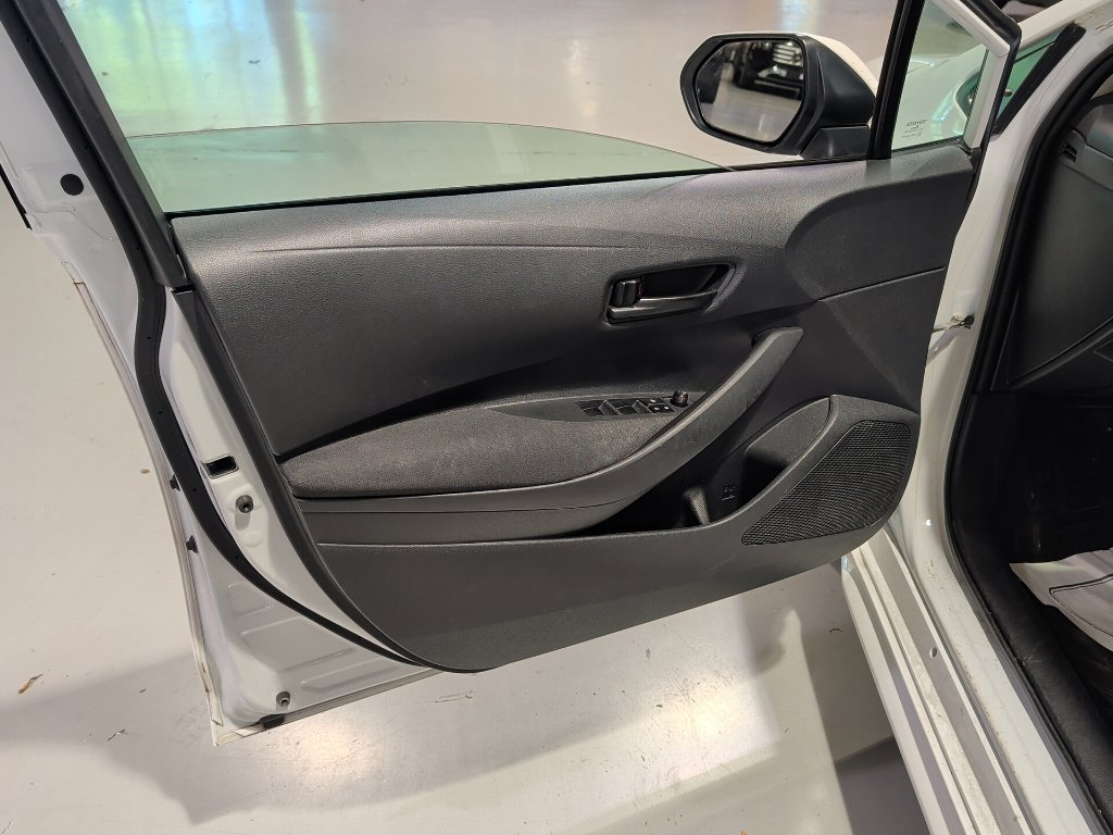 Used 2023 Toyota Corolla LE FWD image 15