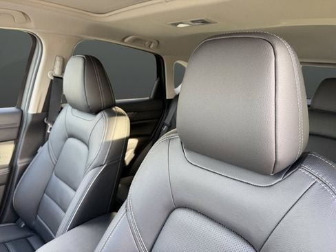 New 2025 MAZDA CX-5 AWD 2.5 S w/ Premium Plus Pkg image 10