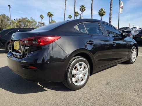 Used 2015 MAZDA MAZDA3 i Sport image 7