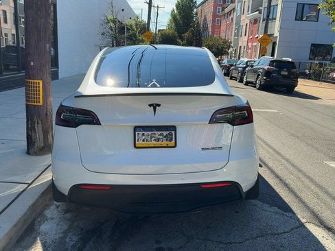 Used 2023 Tesla Model Y Performance AWD/4WD image 7