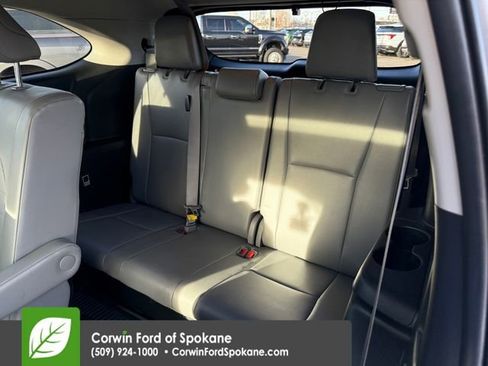 Used 2021 Toyota Highlander XLE image 14