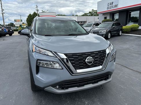 Used 2021 Nissan Rogue SL FWD image 3