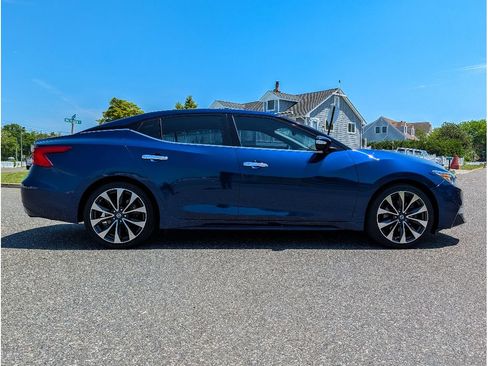 Used 2016 Nissan Maxima SR FWD image 4