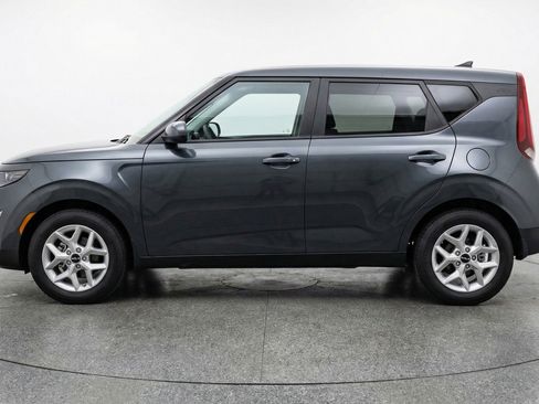 Used 2025 Kia Soul LX w/ LX Technology Package image 5