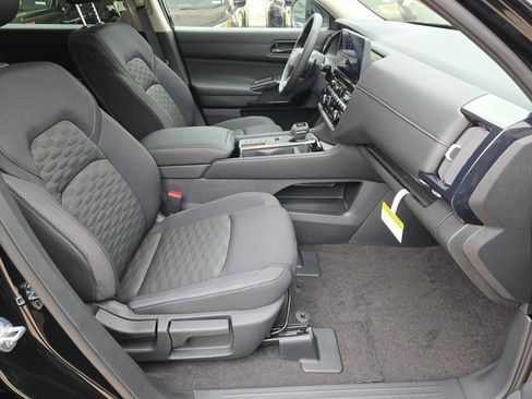 New 2026 Nissan Pathfinder SV FWD image 20
