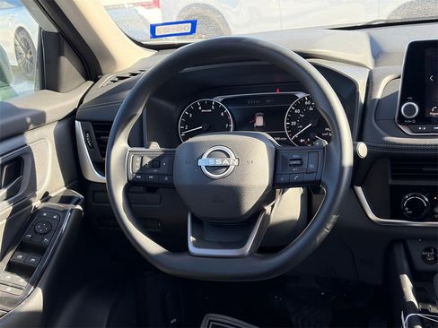 Certified 2025 Nissan Rogue S image 21