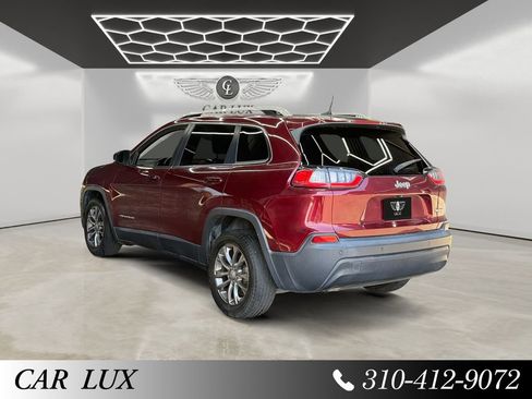 Used 2019 Jeep Cherokee Latitude Plus FWD image 3