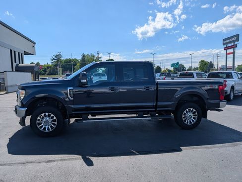 Used 2021 Ford F250 Lariat w/ Lariat Ultimate Package AWD/4WD image 5