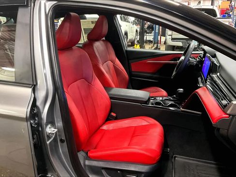 Used 2025 Toyota Camry XSE w/ Premium Plus Package image 8