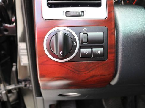 Used 2010 Land Rover Range Rover HSE AWD/4WD image 17