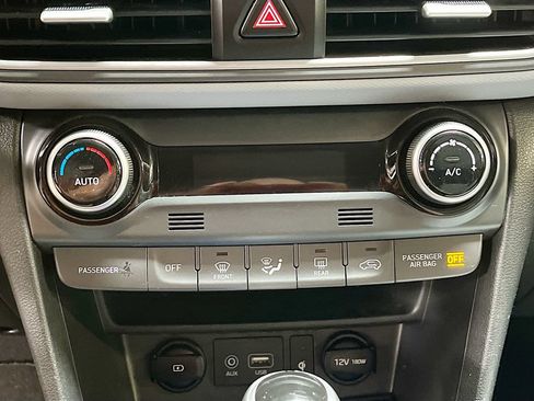 Used 2021 Hyundai Kona Limited w/ Cargo Package AWD/4WD image 15