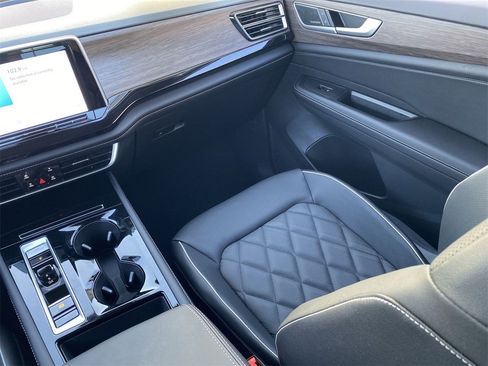 New 2026 Volkswagen Atlas SEL Premium R-Line image 12