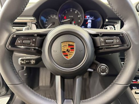 Used 2026 Porsche Macan image 20