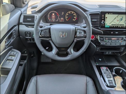 New 2026 Honda Ridgeline Black Edition image 6