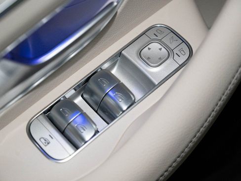 New 2026 Mercedes-Benz GLS 450 4MATIC image 22