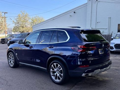 Used 2024 BMW X5 xDrive40i w/ Premium Package AWD/4WD image 4