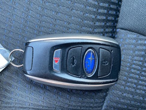 Used 2022 Subaru Ascent Premium w/ Convenience Package AWD/4WD image 20