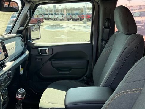 New 2026 Jeep Wrangler Sport AWD/4WD image 32