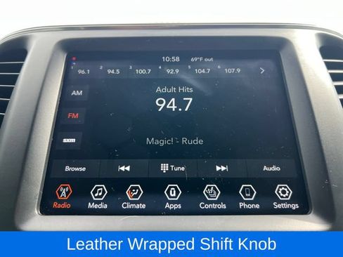 Used 2022 Jeep Cherokee Latitude AWD/4WD image 19