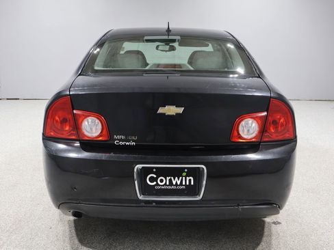 Used 2010 Chevrolet Malibu LS image 3