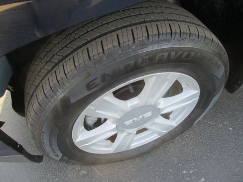 Used 2016 GMC Terrain SLE w/ Driver Alert Package I image 11