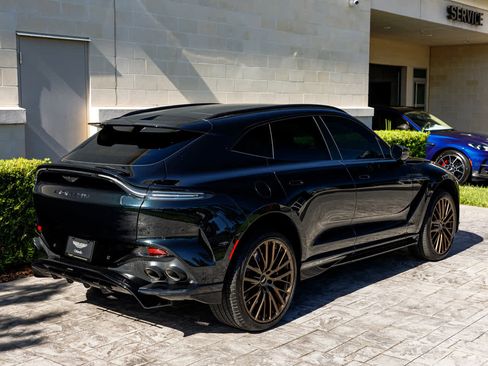 Used 2025 Aston Martin DBX 707 image 21