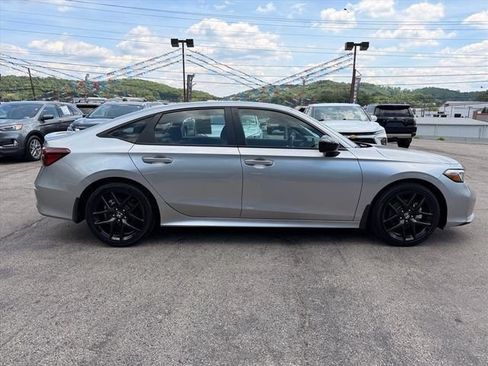 Used 2025 Honda Civic Sport image 3