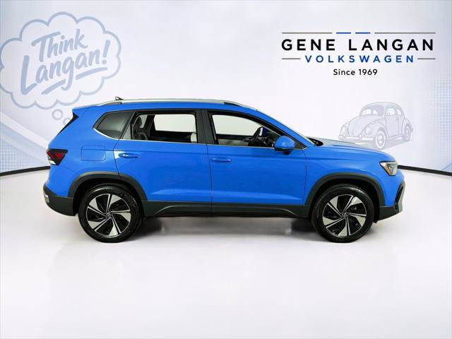 New 2027 Volkswagen Taos SE AWD/4WD image 4