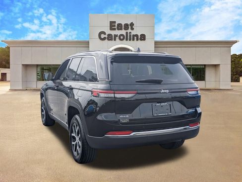 Certified 2024 Jeep Grand Cherokee Limited image 5