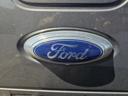 Used 2013 Ford F250 XLT w/ FX4 4X4 Off-Road Pkg image 17
