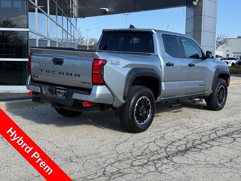 Used 2024 Toyota Tacoma TRD Off-Road w/ TRD Off Road Premium Package image 3