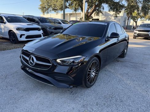 Used 2023 Mercedes-Benz C 300 Sedan image 2