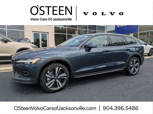 New 2026 Volvo V60 B5 Cross Country Plus w/ Protection Package Premier AWD/4WD image 1