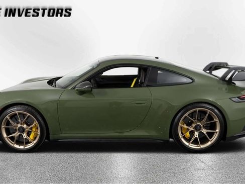 Used 2023 Porsche 911 GT3 RWD image 3