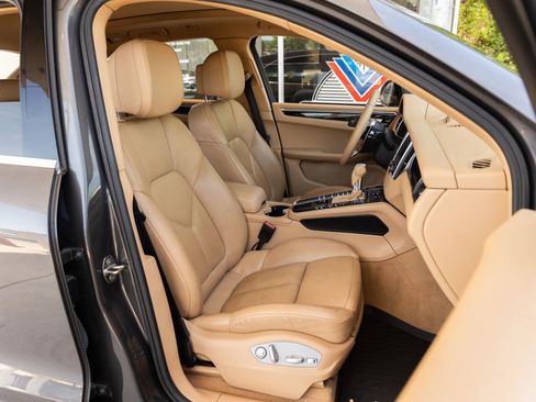 Used 2016 Porsche Macan S image 19