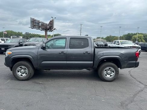Used 2020 Toyota Tacoma SR AWD/4WD image 5